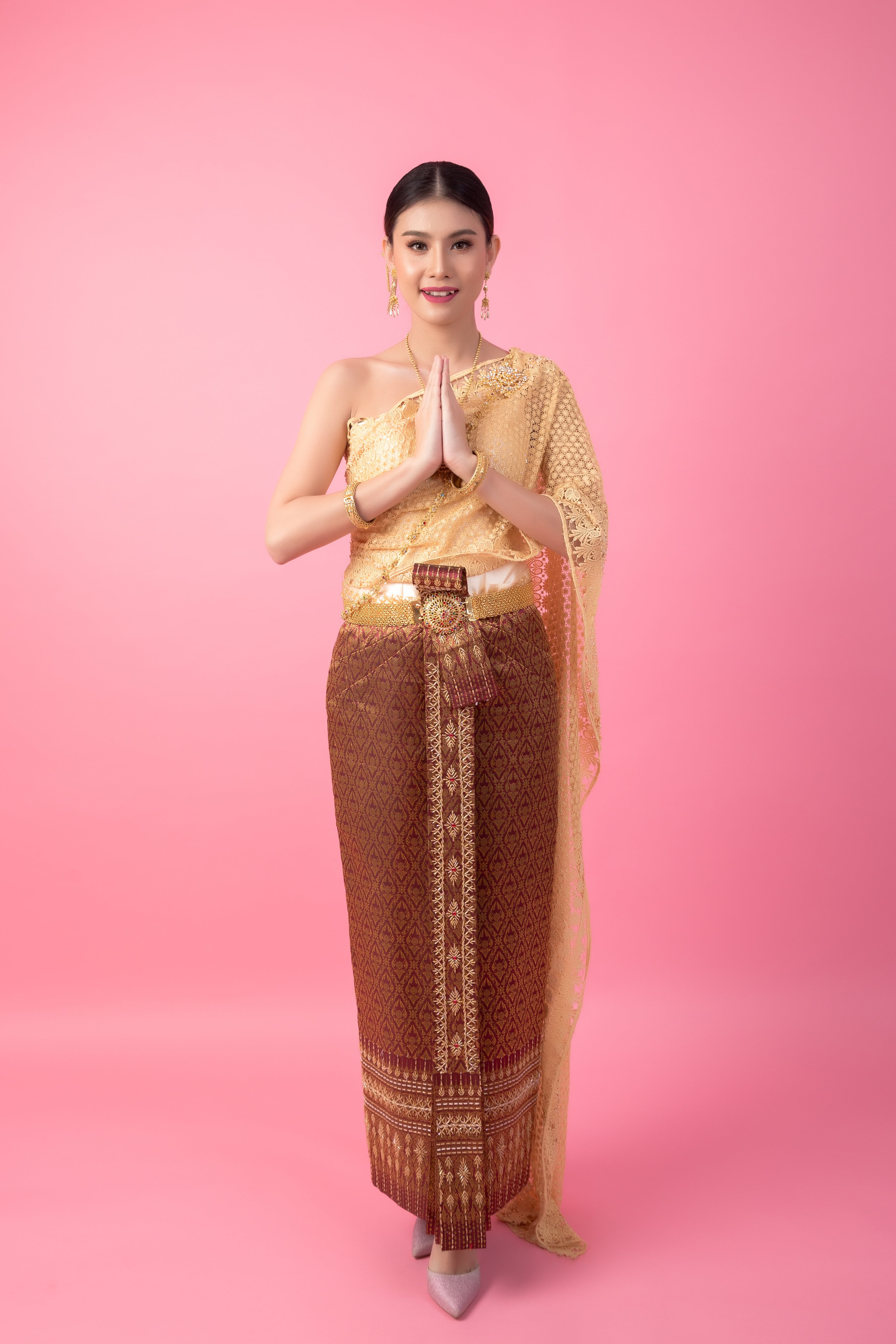 タイの伝統衣装 (ゴールド色)-safinox.ir