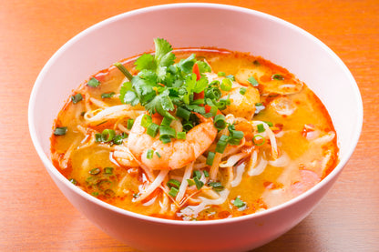 トムヤムラーメン ต้มยำราเมน