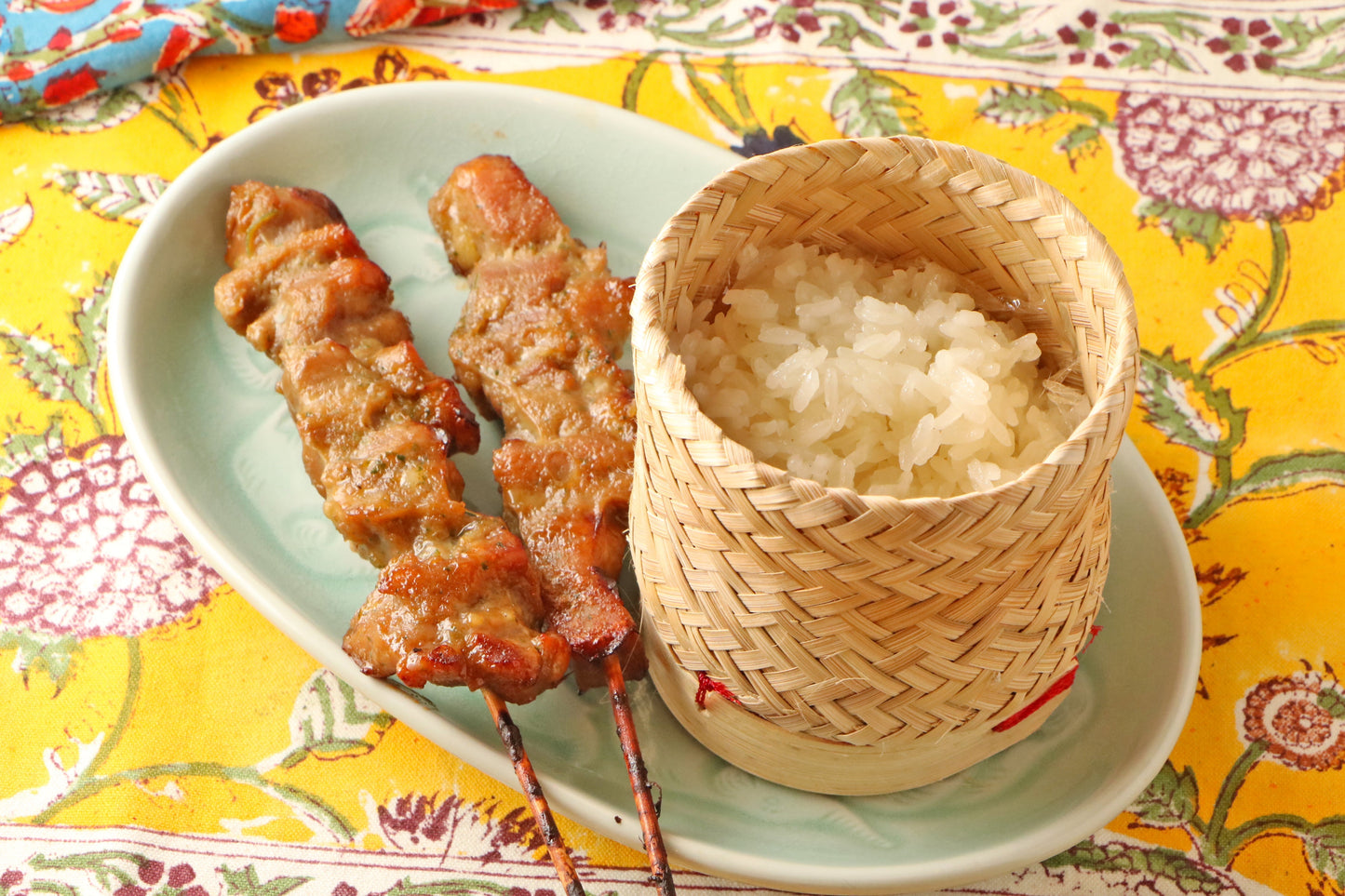ムーピン (甘辛だれの豚串焼き) ※4本入り หมูปิ้ง