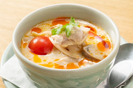 トムカーガイ200ｇ（ココナッツミルク入り芳醇なチキンスープ）ต้มข่าไก่